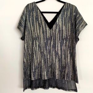 Fab rik Gold and Black Sparkly V Deck Shirt